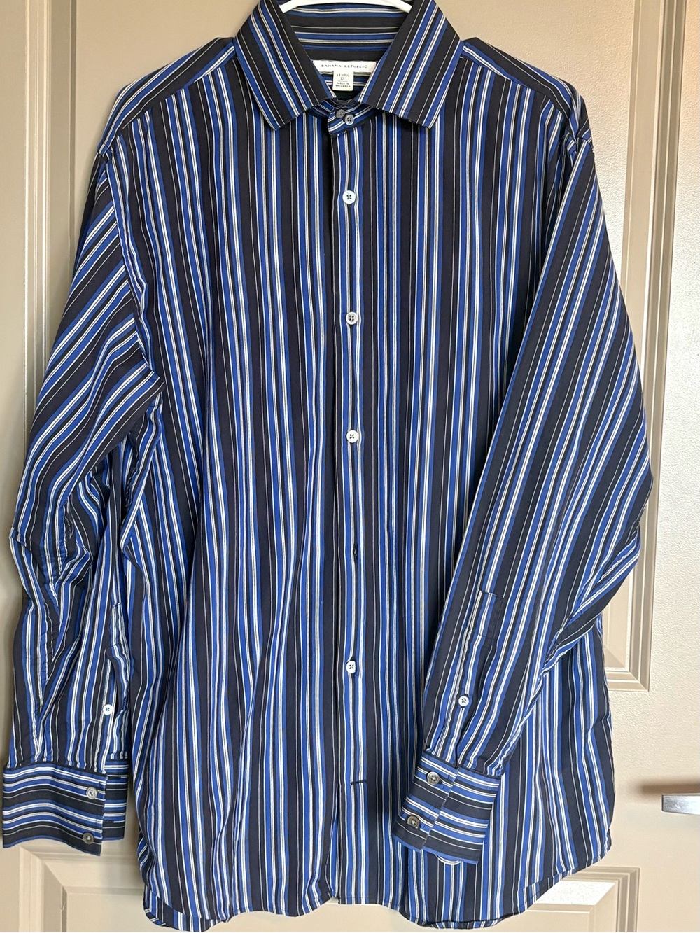 Vintage Banana Republic Men's Blue and Black Striped Dress Shirt